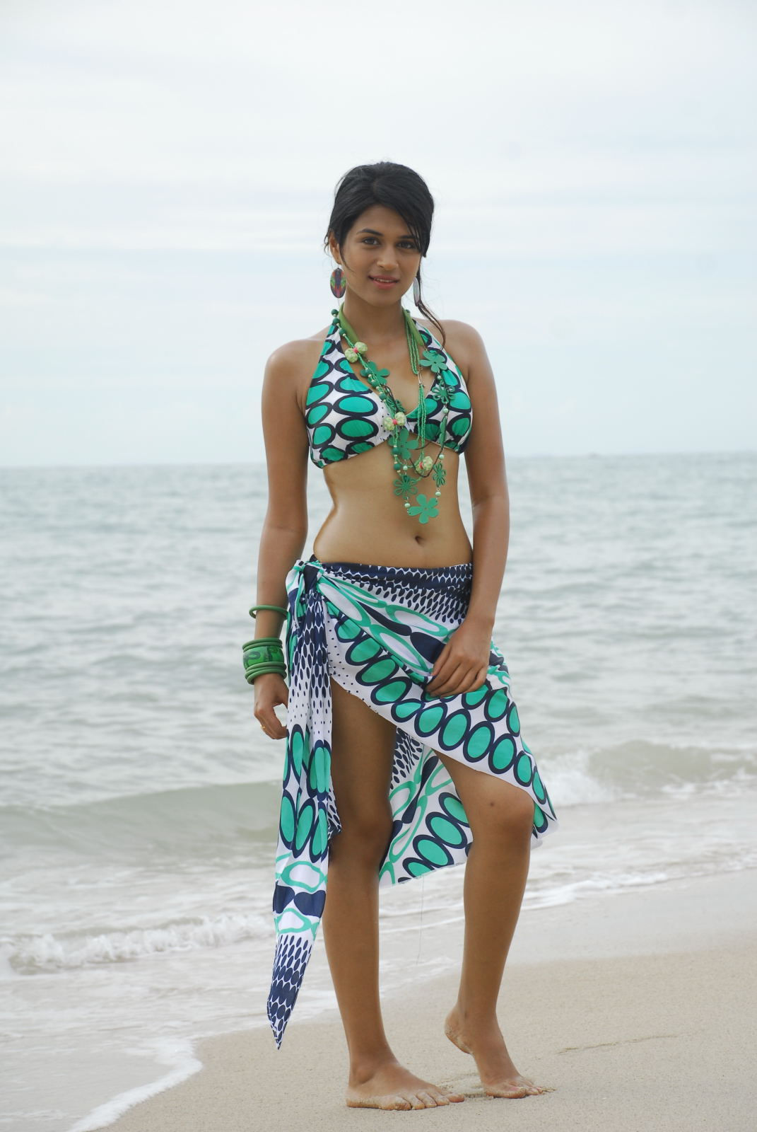 Shraddha Das in bikini hot pictures | Picture 63693